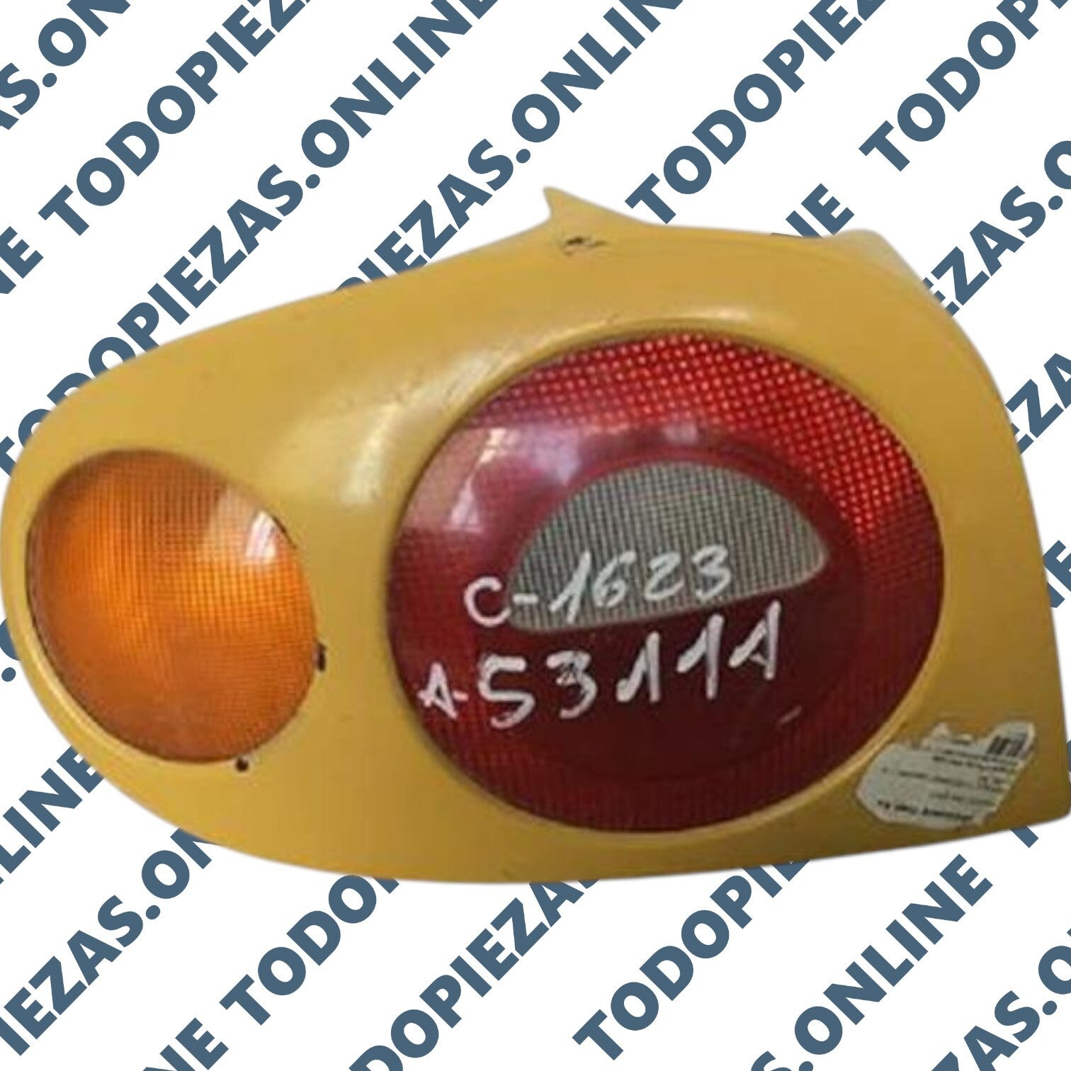 Piloto trasero Izquierdo Renault OEM: 7700428056