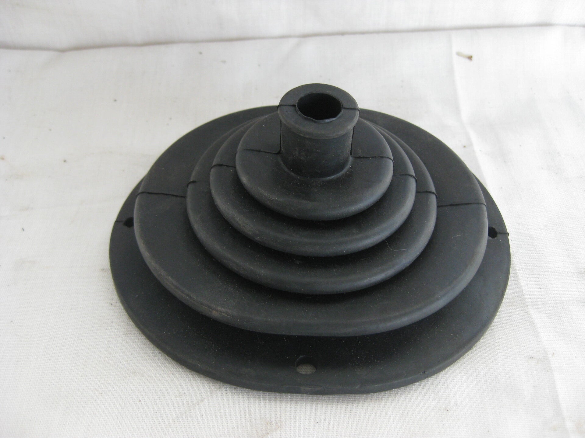 Gaiter, gear lever, rubber   BHH2049