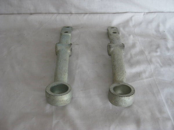 Upper Wishbone levers RH C17177