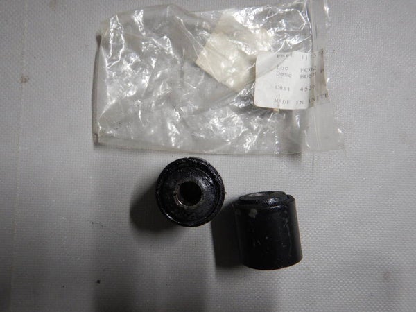 Bush, differential mounting, rear   117578