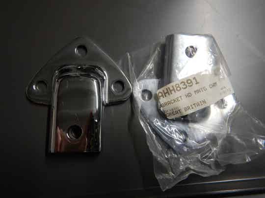 Bracket, hardtop, chrome    AHH8391