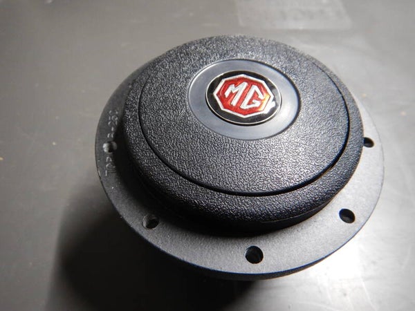 Boss, steering wheel, Moto-Lita, horn push, plastic centre cap   MLW111725C