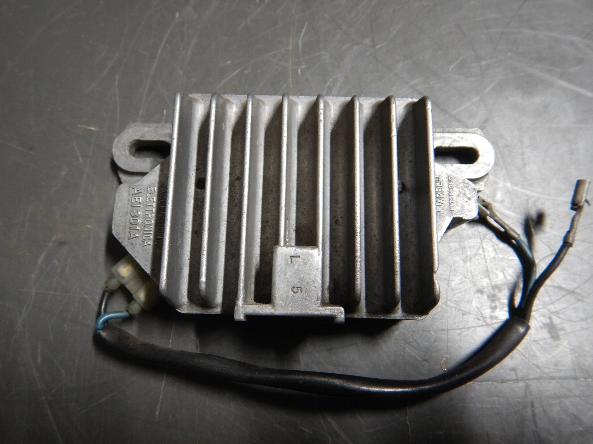 Magneti Marelli AE1301A Ignition Module  313220100