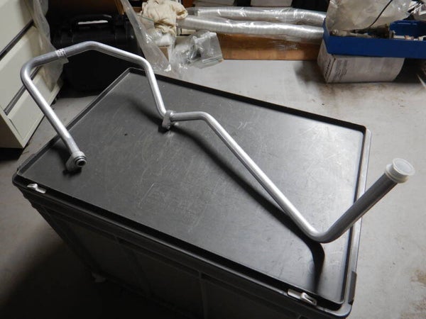 Engine Oil Cooler Cooler Feed  MJA7470AC