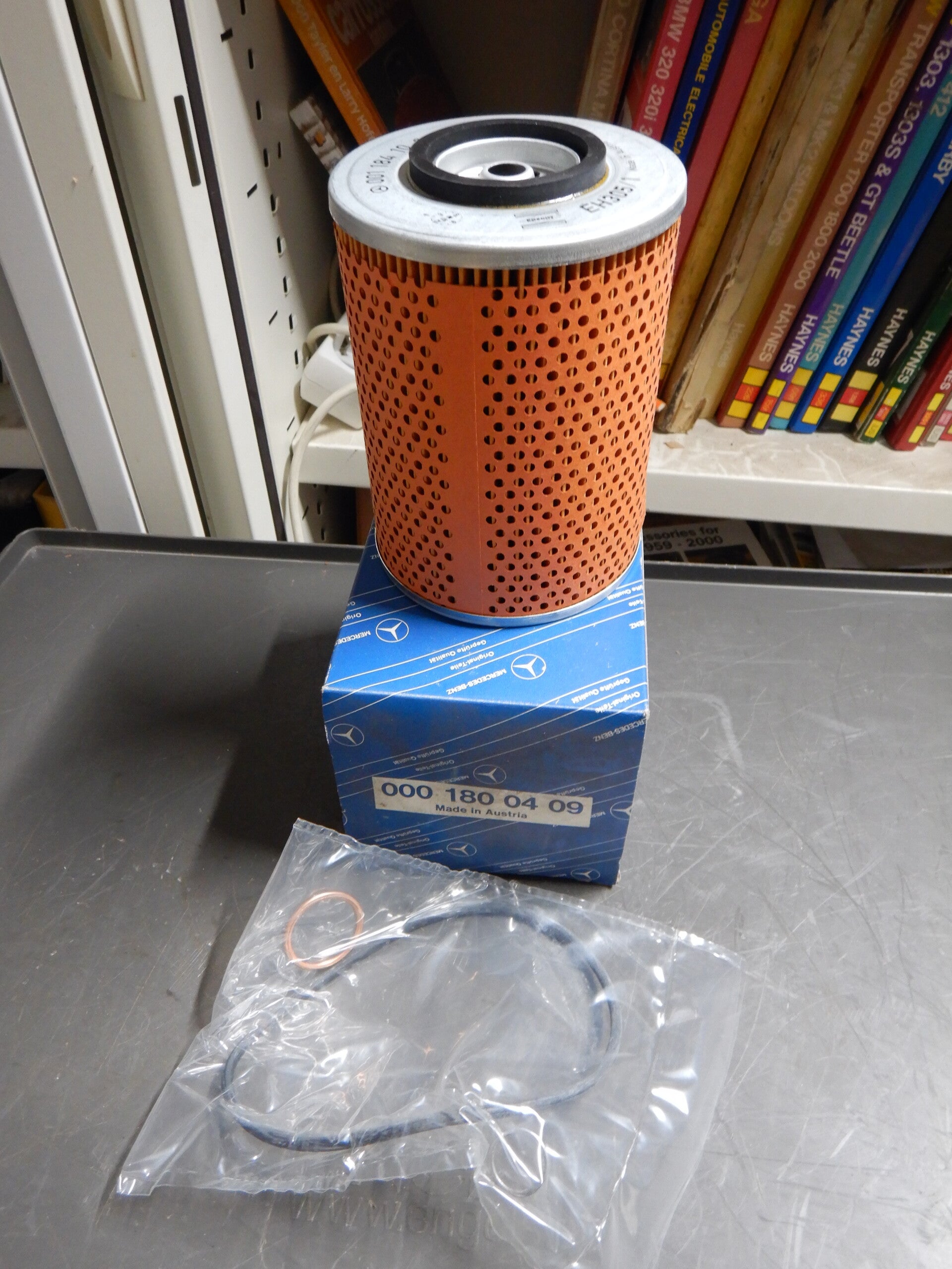 Oil Filter  0001800409