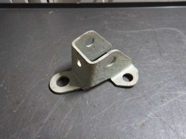 Right Shock Absorber Plate Mounting Bracket  CBC4102