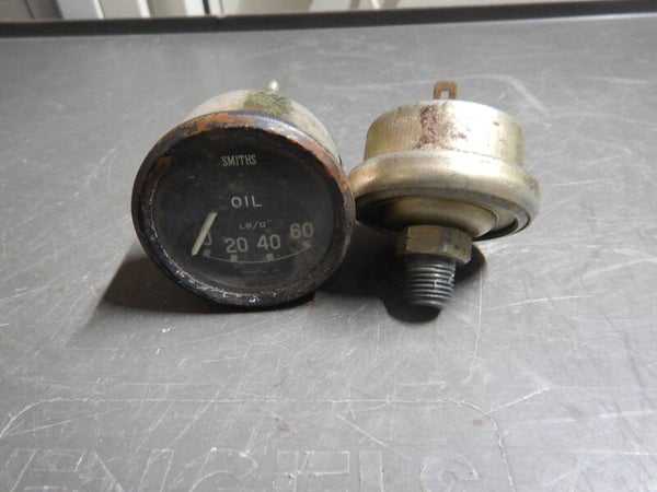 Oil Pressure gauge  C28495*