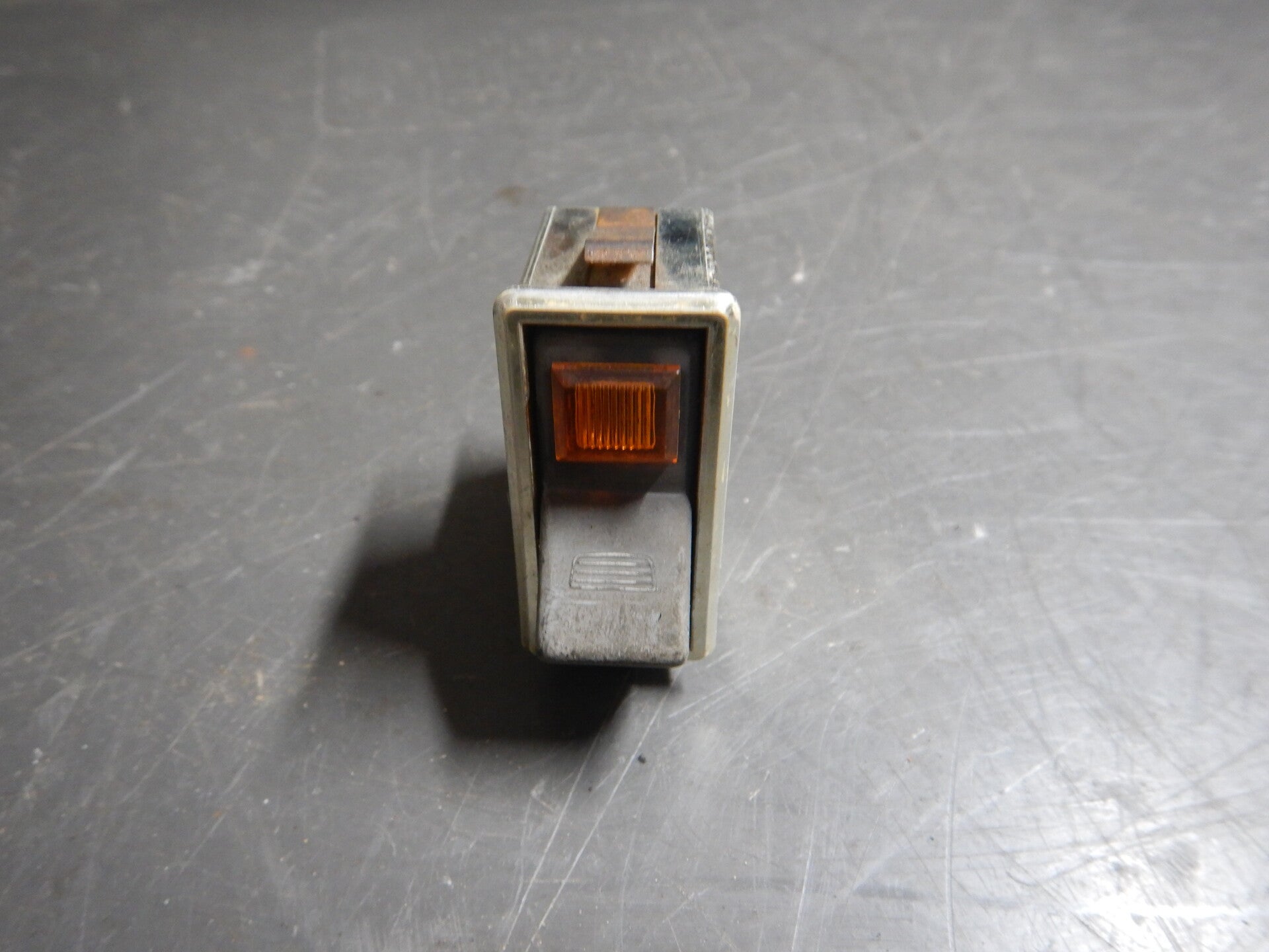 Switch Housing Heated Rear Window   71AB3354487