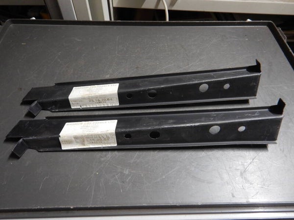 MK1 Inner front panel centre strut (only strut)  25-16-20-04