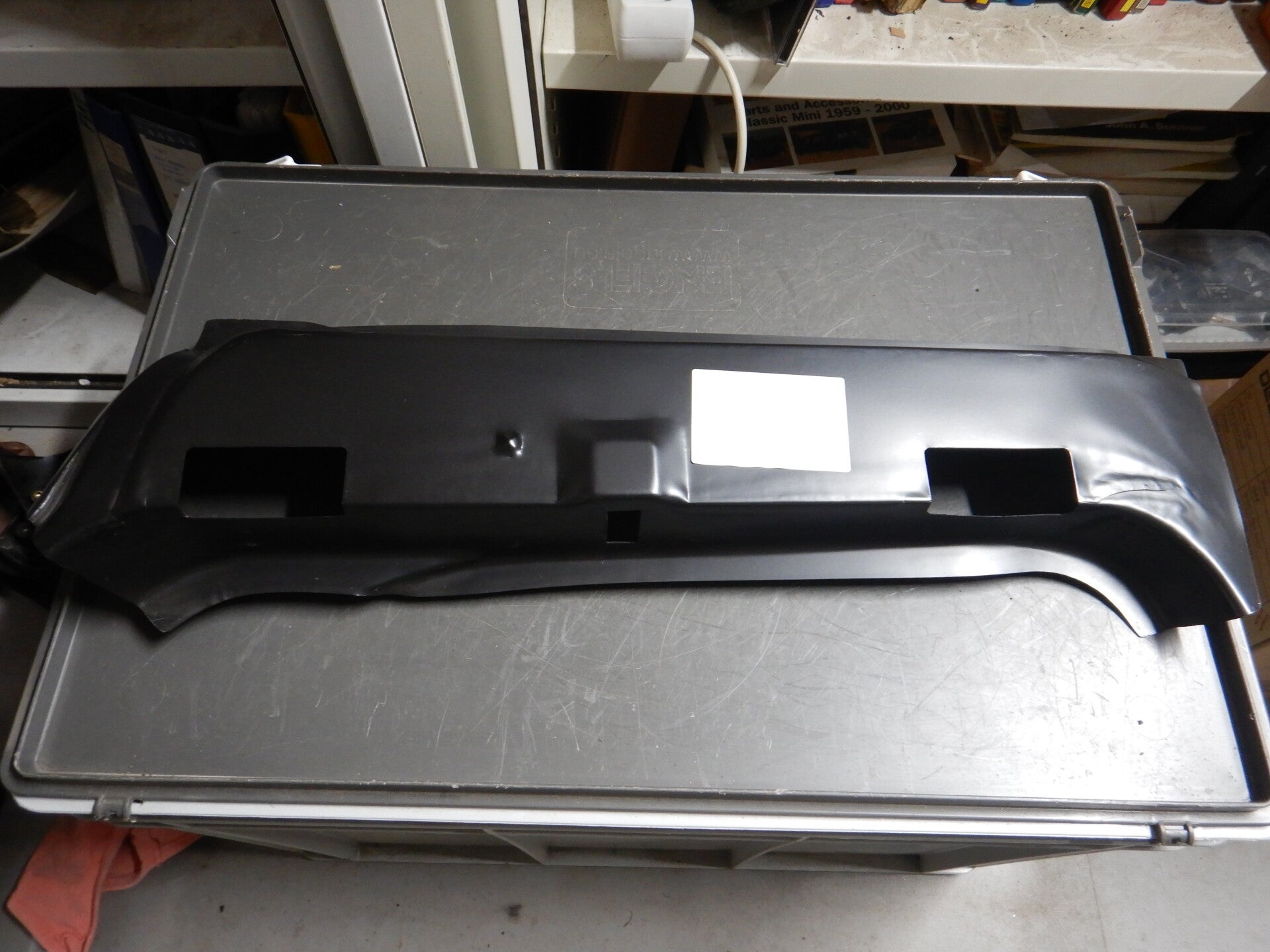 MK1 Door hinge panel A post R/H   25-16-40-2