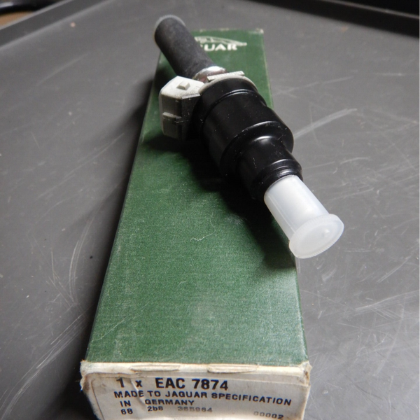 Fuel Injector - Short Hose 4.5cm   EAC7874