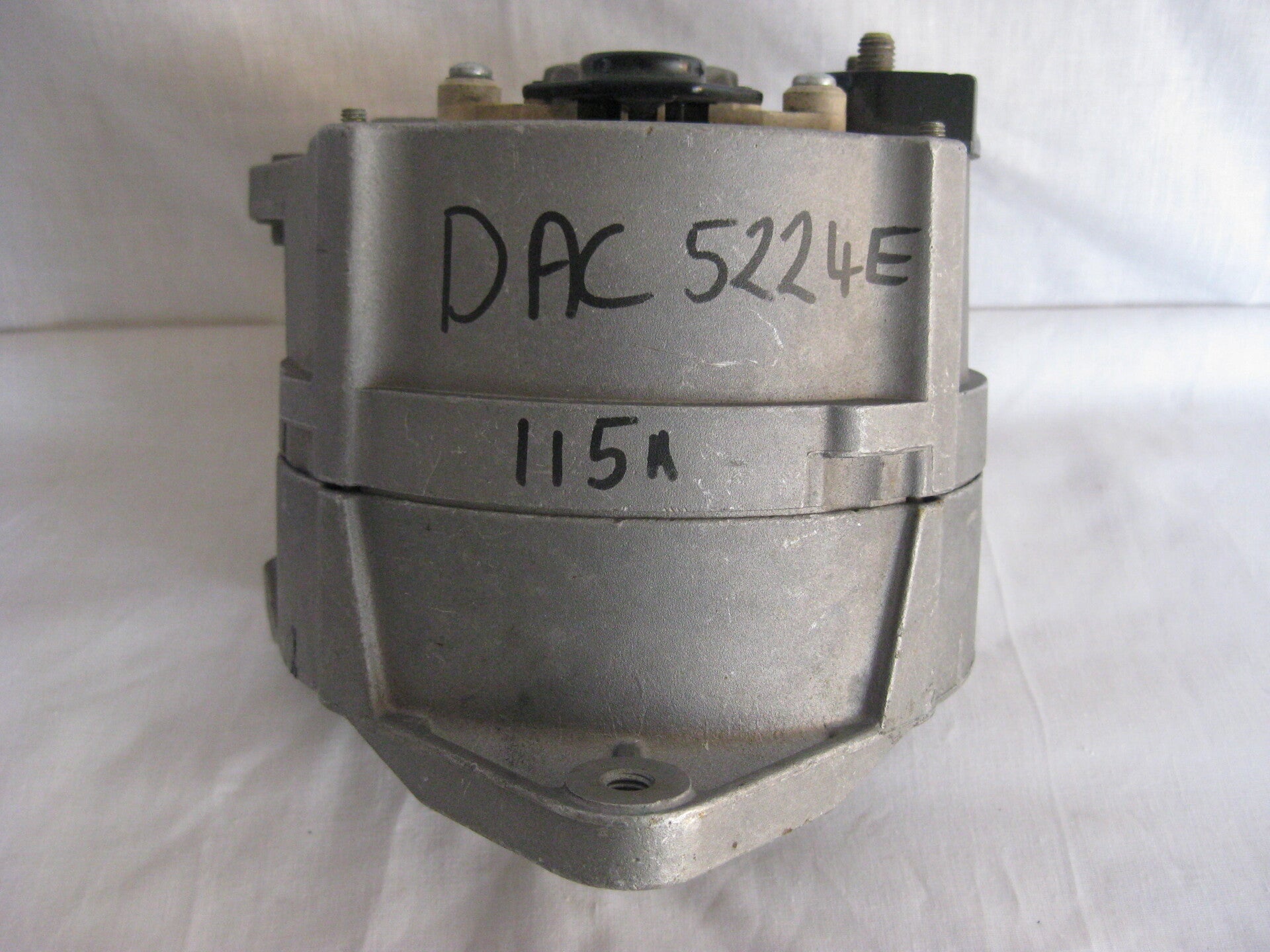 Jaguar Dynamo Bosch DAC5224E*