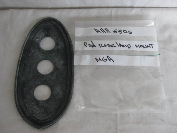 Pad, rear lamp mounting  AHH5505