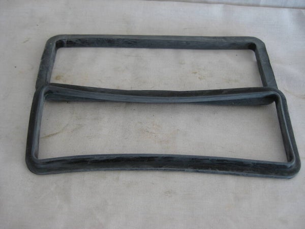 Front Wing Vent Seal  BD16091*