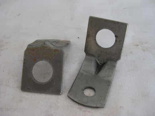 Oil Pump Suction Pipe Support Strut  C28368*