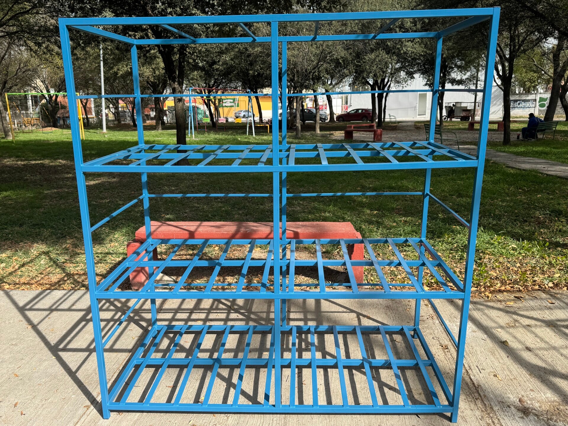 Rack para 54 garrafones parados