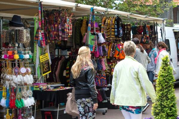 Markten en braderieen amelandgangers