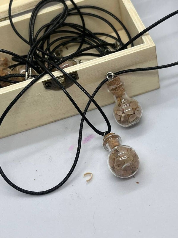 COLLANA CON SALE DI AFRODITE PER L'AMORE