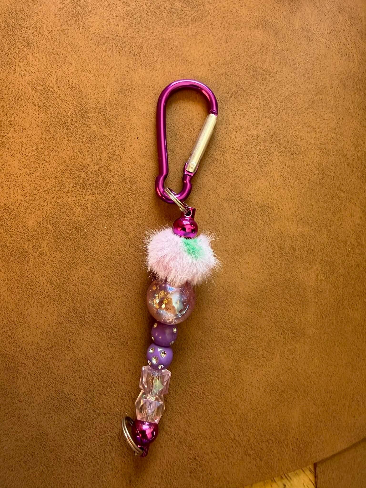 Mooie paarse sleutelhanger