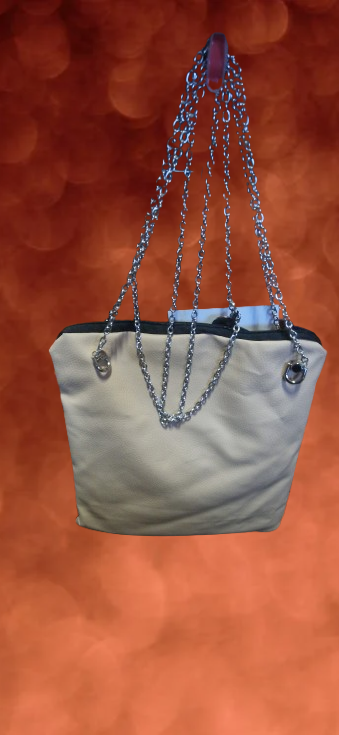 Sac simili cuir beige avec lanière chaine argenté double