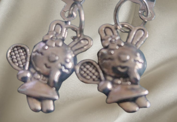 Boucle d'oreilles en acier lapin argenté