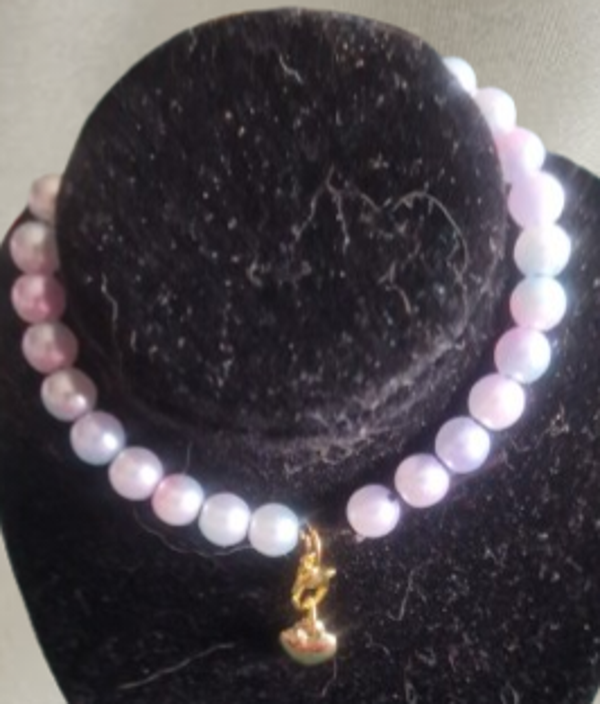 Bracelet en perles rondes arc-en-ciel, cordon élastique,  pendentif cœur doré