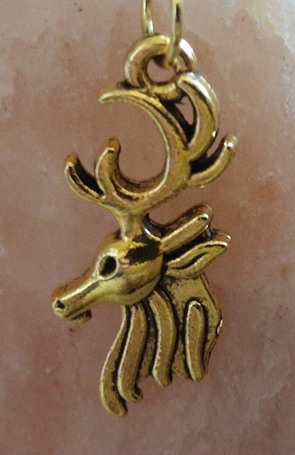 Collier avec pendentif tete de cerf doré modèle 1 cordon ciré cuir noir avec boucles