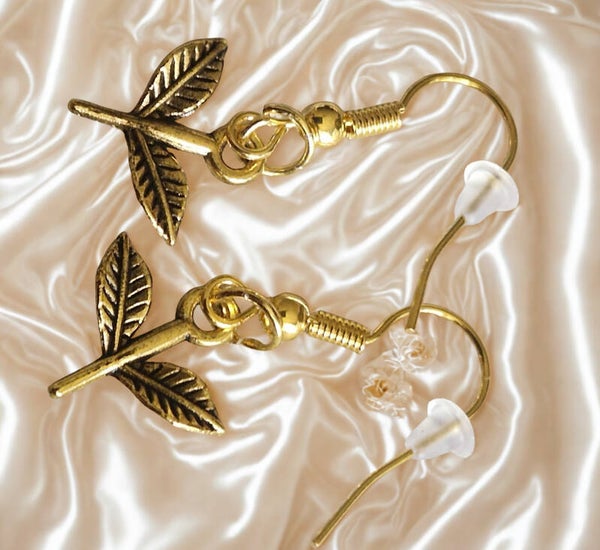 Boucles d'oreilles acier motif feuilles modèle 3 doré