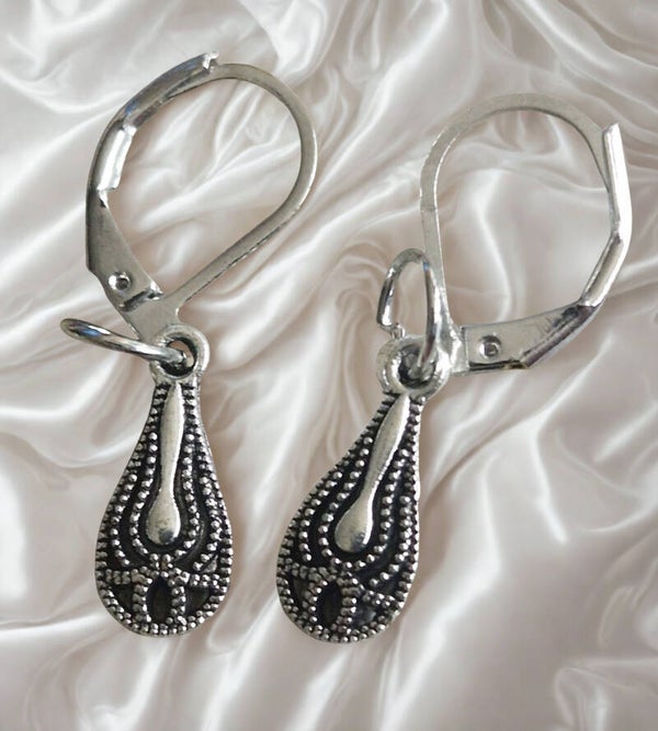 Boucles d'oreilles acier motif  Goutte d'eau argenté