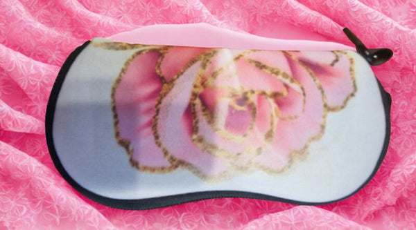 Etui lunette motif rose en mousse
