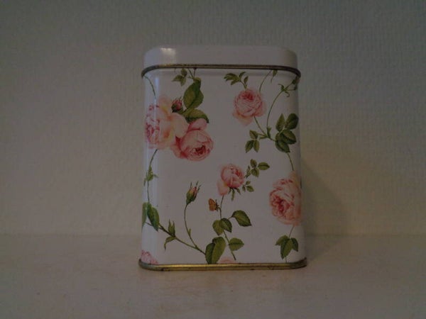 Klein busje met roze bloemmotief