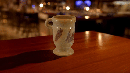Beker met voet en oor 342
