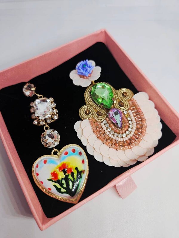 Boucles d' oreilles prix unique