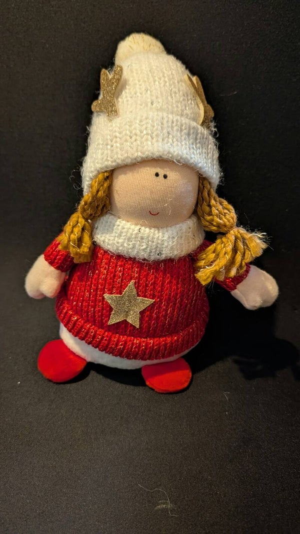 Kerstbeeld meisje rood shirt
