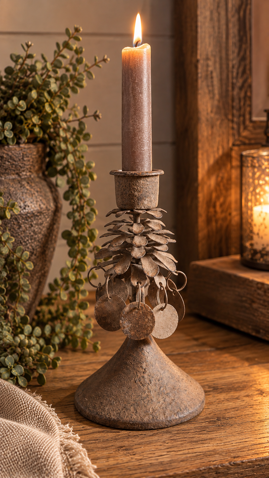 Sfeervolle metalen kandelaar – 14 cm hoog
