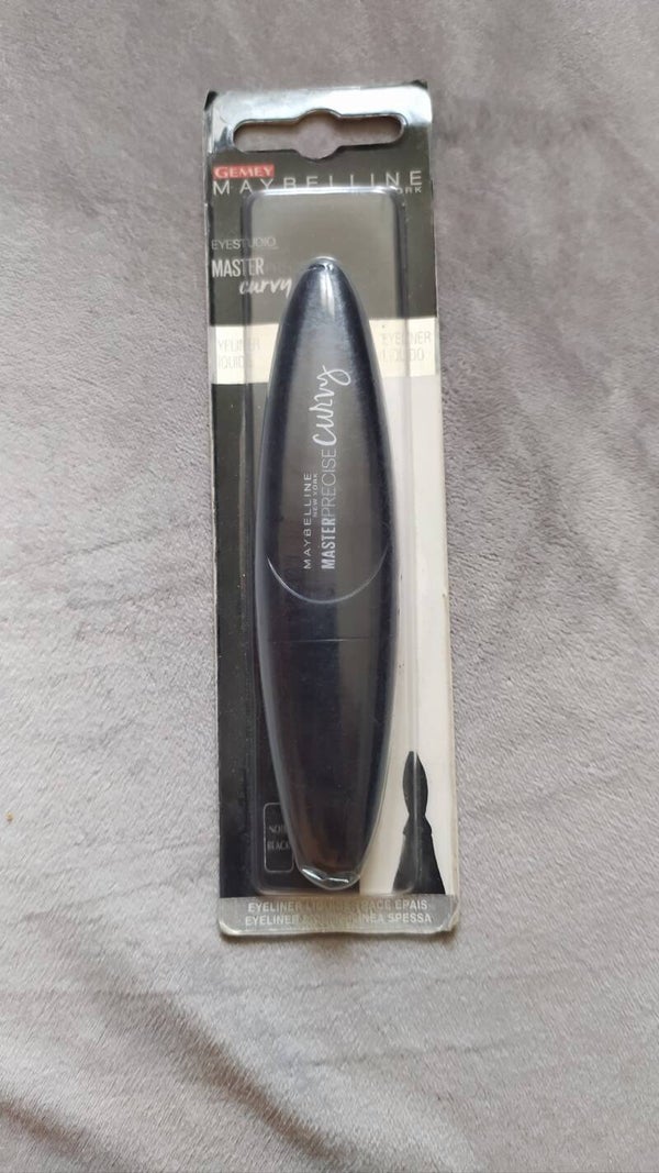 Eyeliner liquide master curvy eyestudio MAYBELLINE