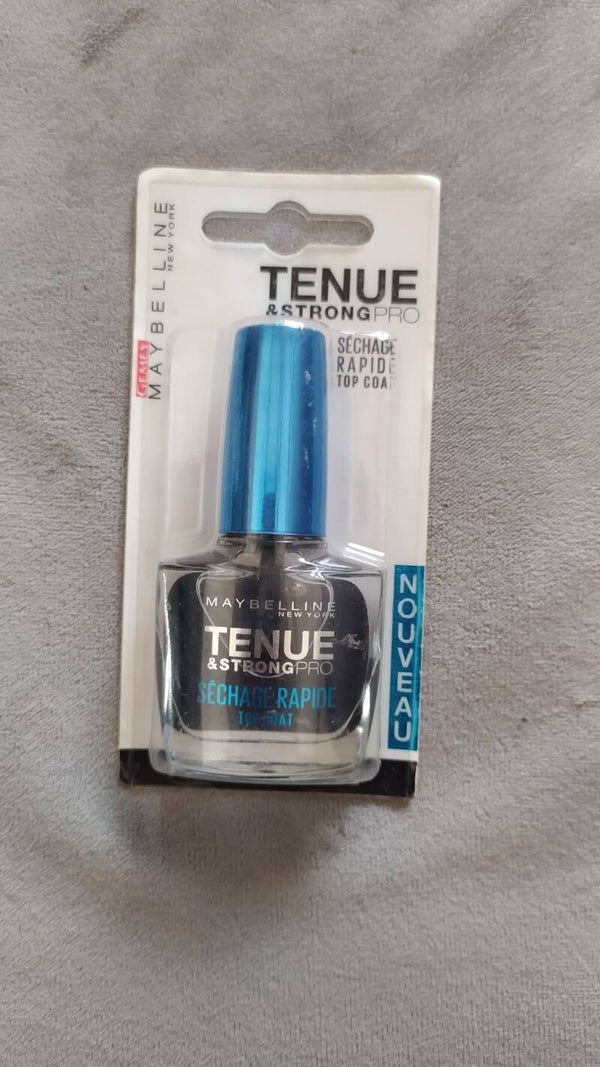 Vernis MAYBELLINE tenue & strong PRO rapide