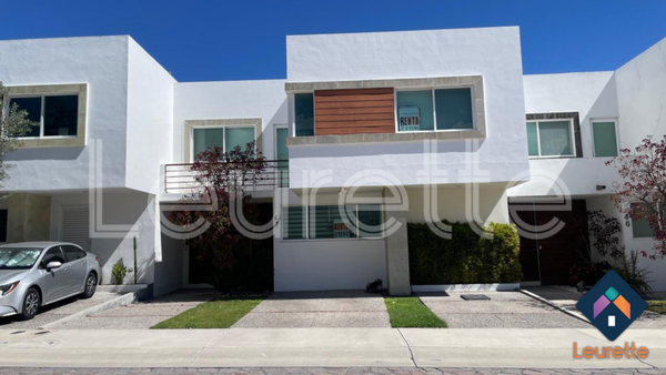 CASA EN RENTA EN CAÑADAS DEL LAGO QUERÉTARO