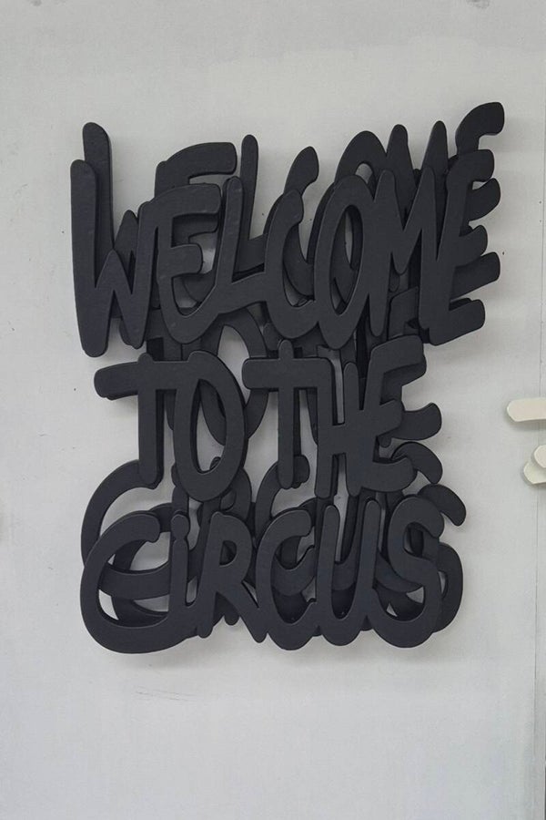 'welcome to the circus' black var.