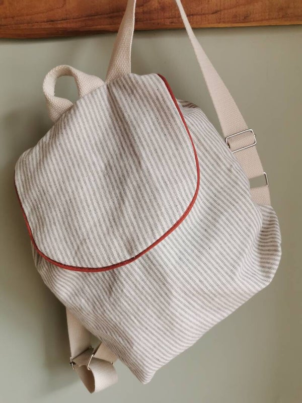 Le sac à dos des bout'choux bleu/ fleurs bleu