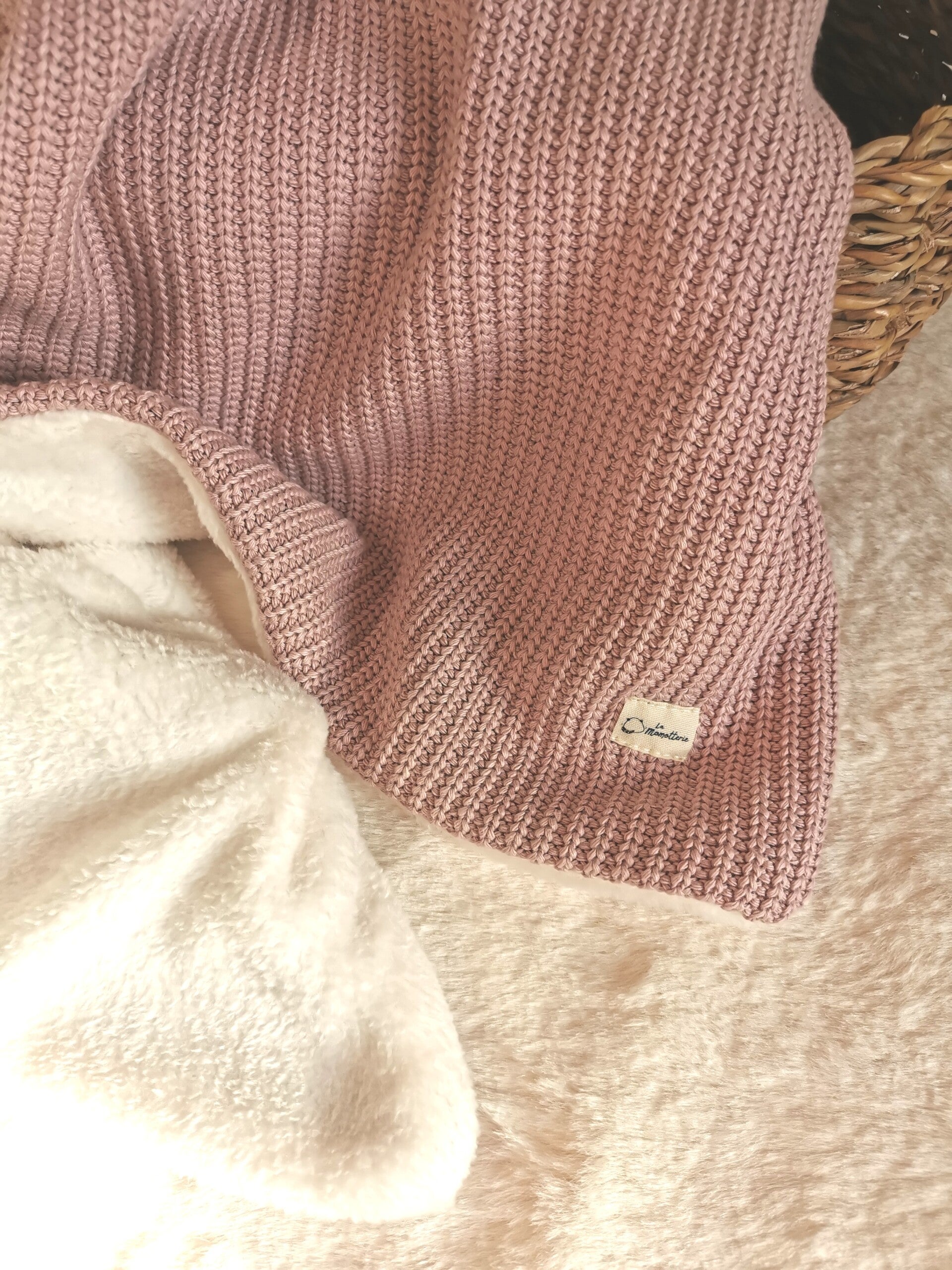 Couverture bébé en tricot Rose