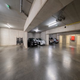 _ddc9227-garage.jpg