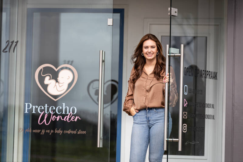 melanie-pretechowonder-5-10-2025-dwf-logo-7-standard.jpg