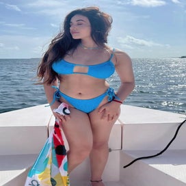 aditi-budhathoki-hot-bikini-v0-tgqockdh3sjb1-standard.jpg