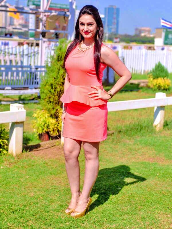 akriti-kakkar-hot-standard.jpg