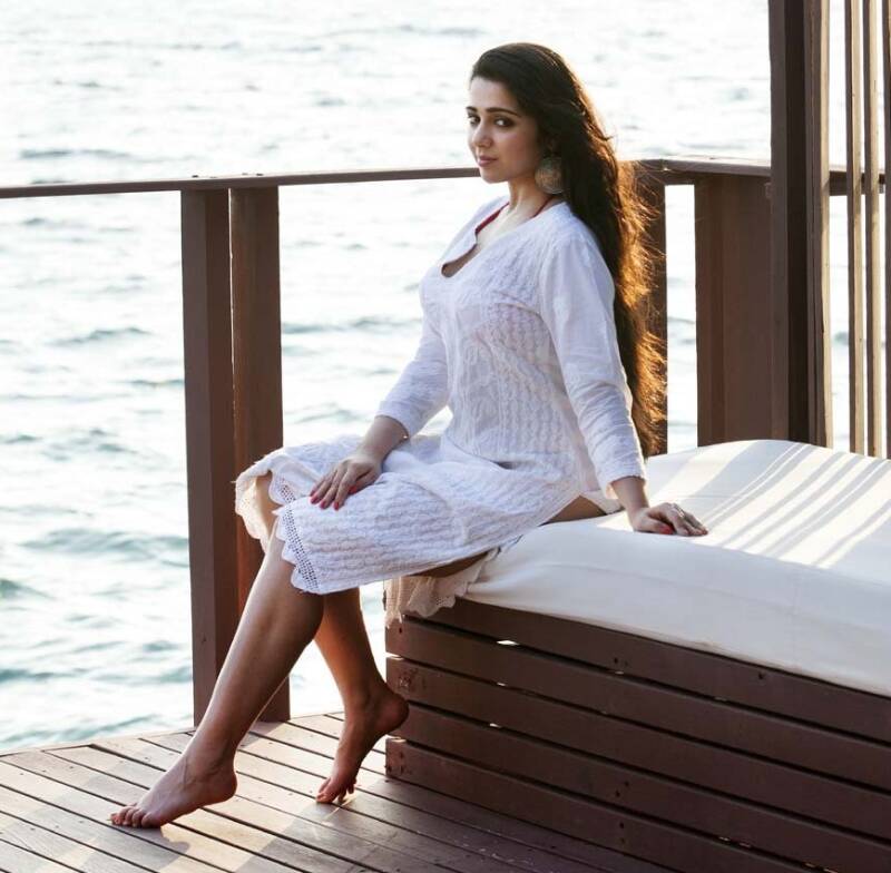 charmi-hot-photos-in-thailand-beach-8-standard.jpg