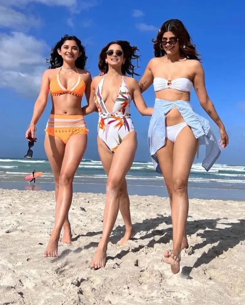 chetna-pande-kanika-mann-and-erica-packard-during-khatron-ke-khiladi-season-12-promotional-video-shoot-2022-standard.webp