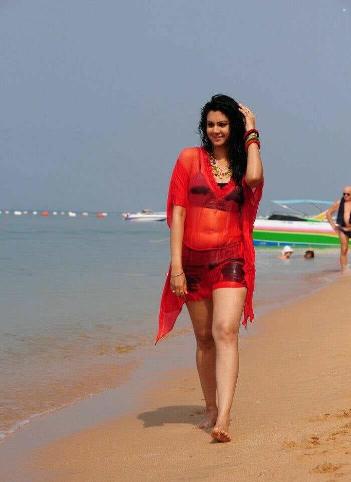 kamna-jetmalani-hot-stills-_43_-standard.jpg