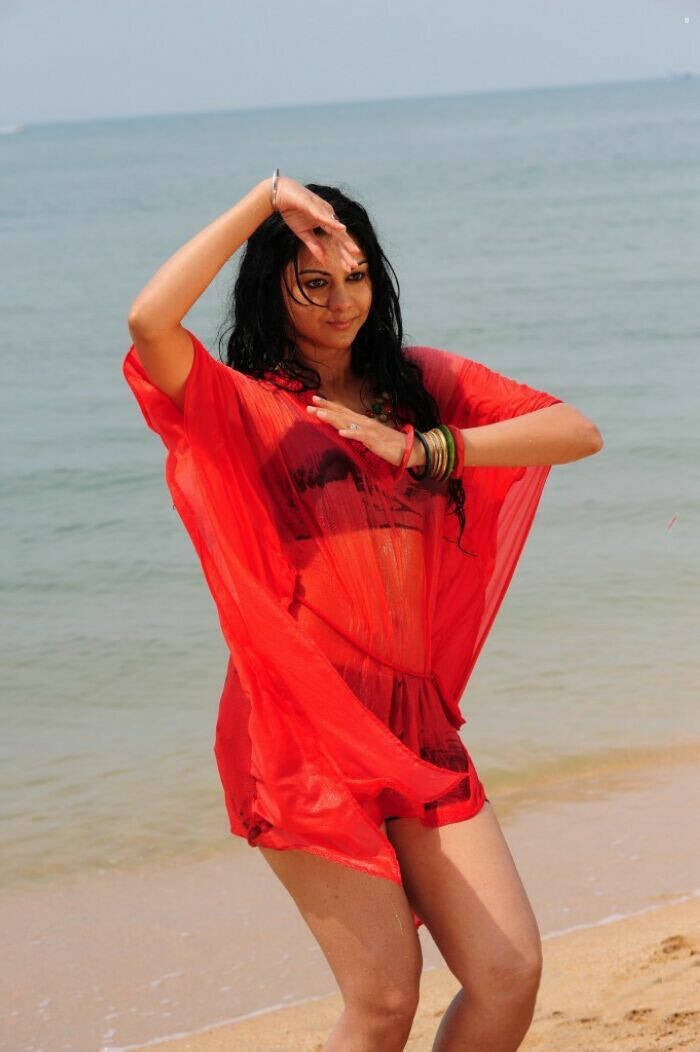 kamna-jetmalani-hot-stills-_56_-standard.jpg