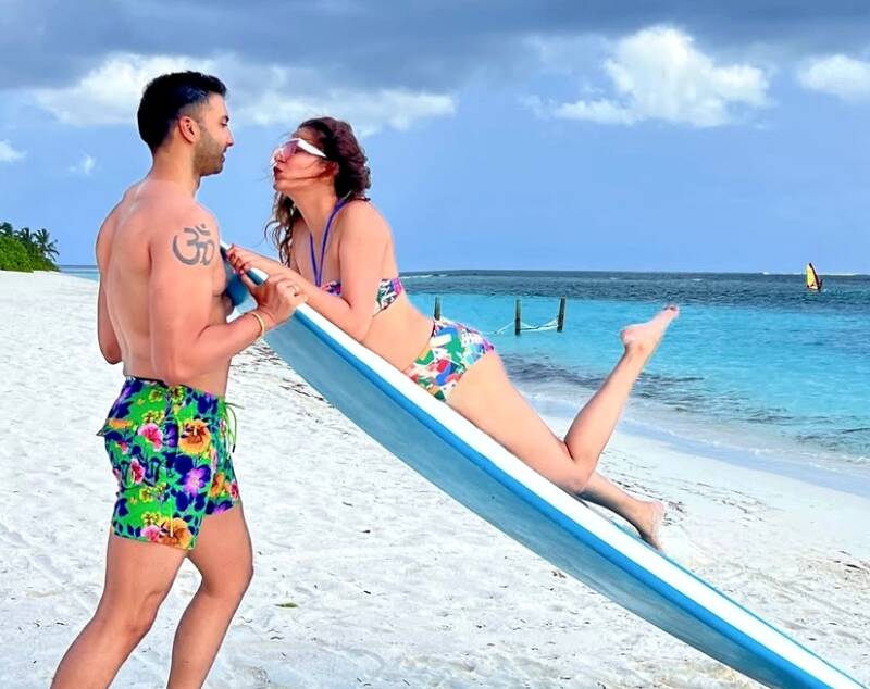 malvika-raaj-floral-bikini-hot-on-beach-standard.jpg